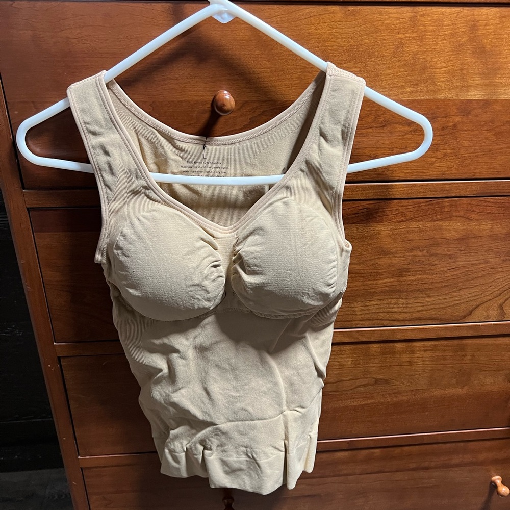 Contorly Cami shaper size L